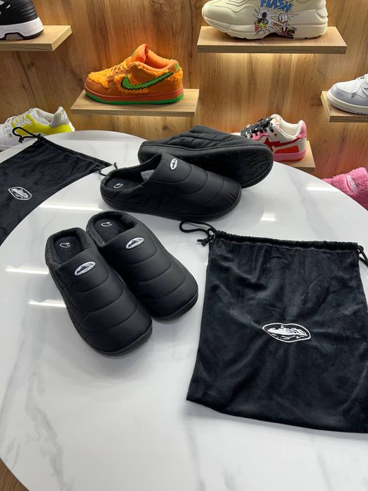 Тапочки Corteiz Crib Crep Black