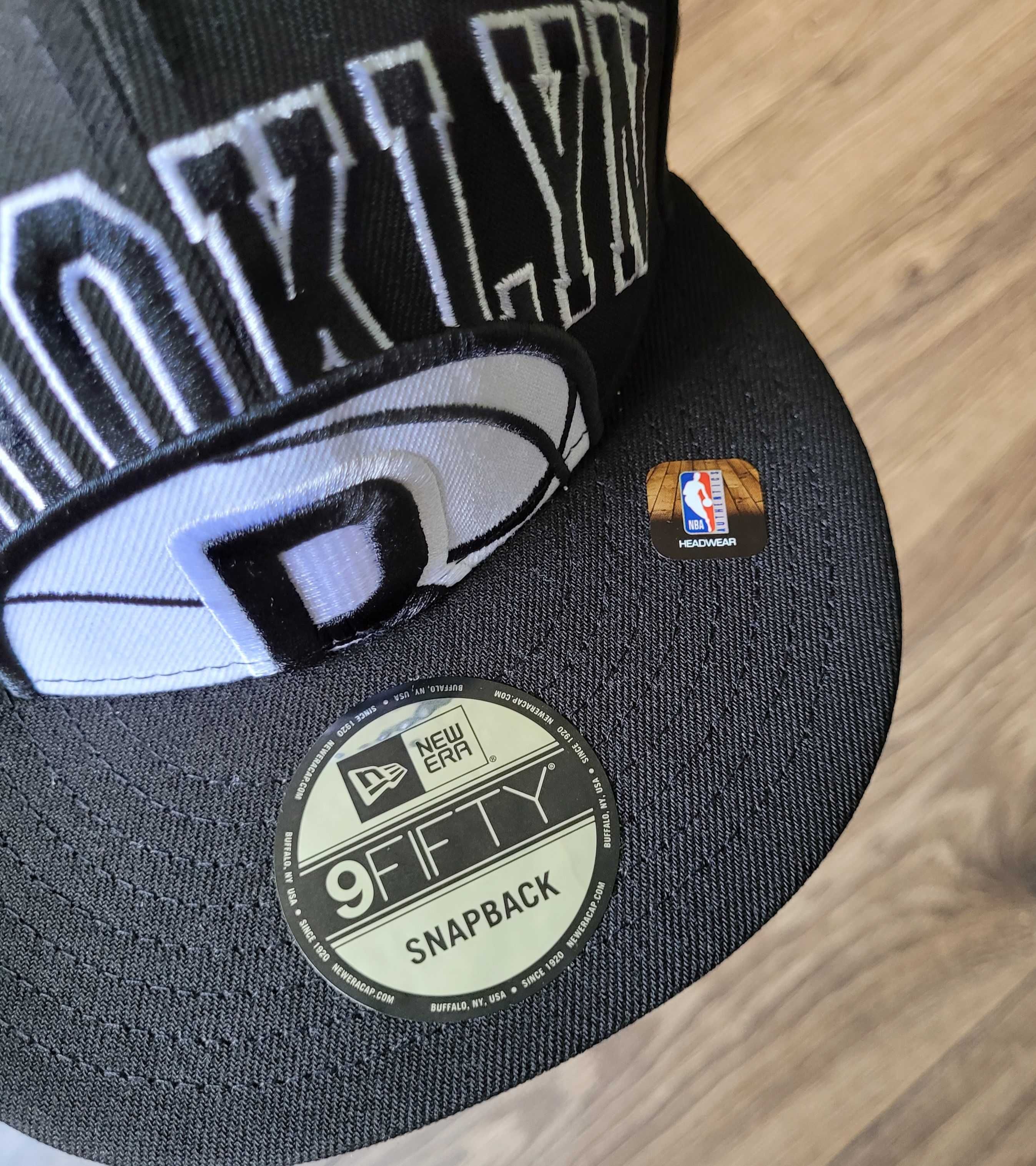 czapka z daszkiem New Era 9Fifty NBATO Brooklyn Nets NBA czarna NOWA