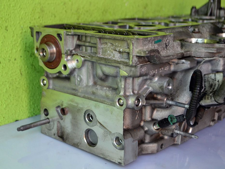 Głowica Silnika PEUGEOT 508 2.0 HDI 16V 2014r