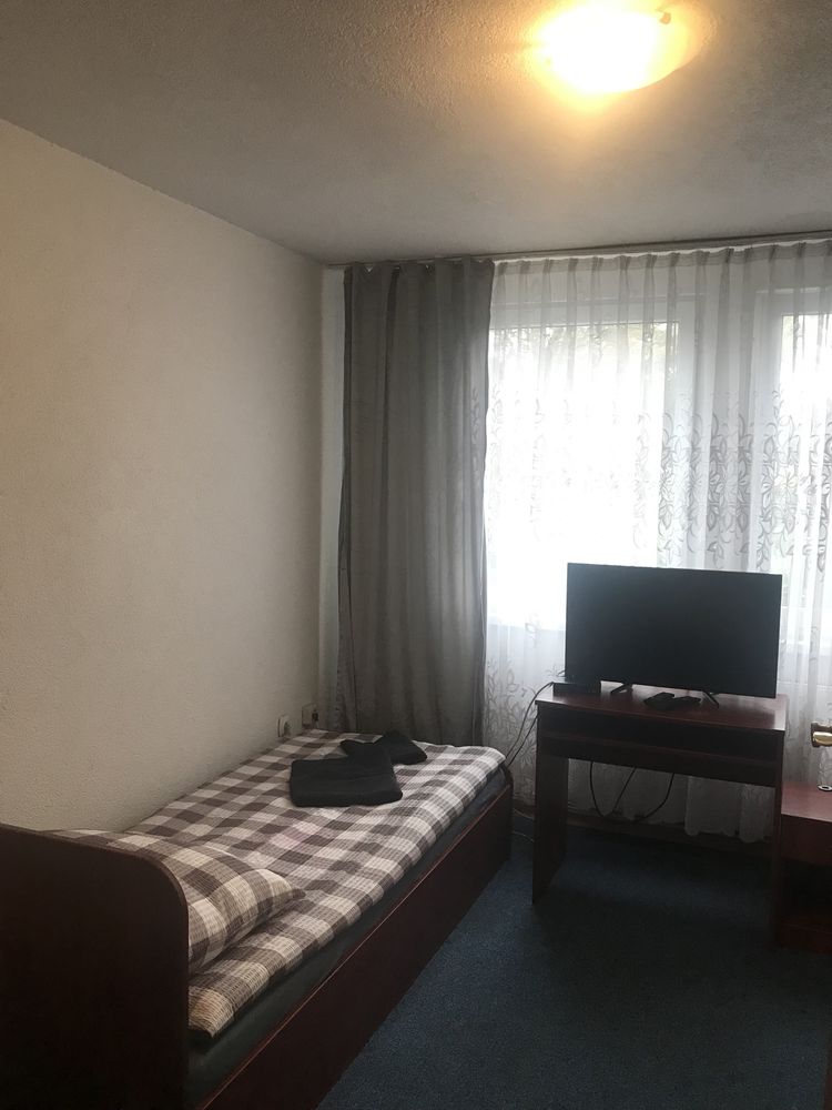 Noclegi pracownicze łazienka obok Azoty