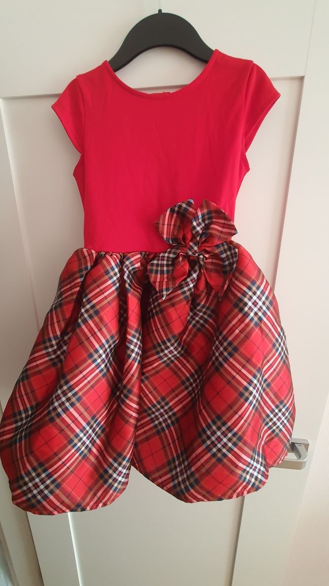 Sukienka ma święta, elegancka na 8-9 lat