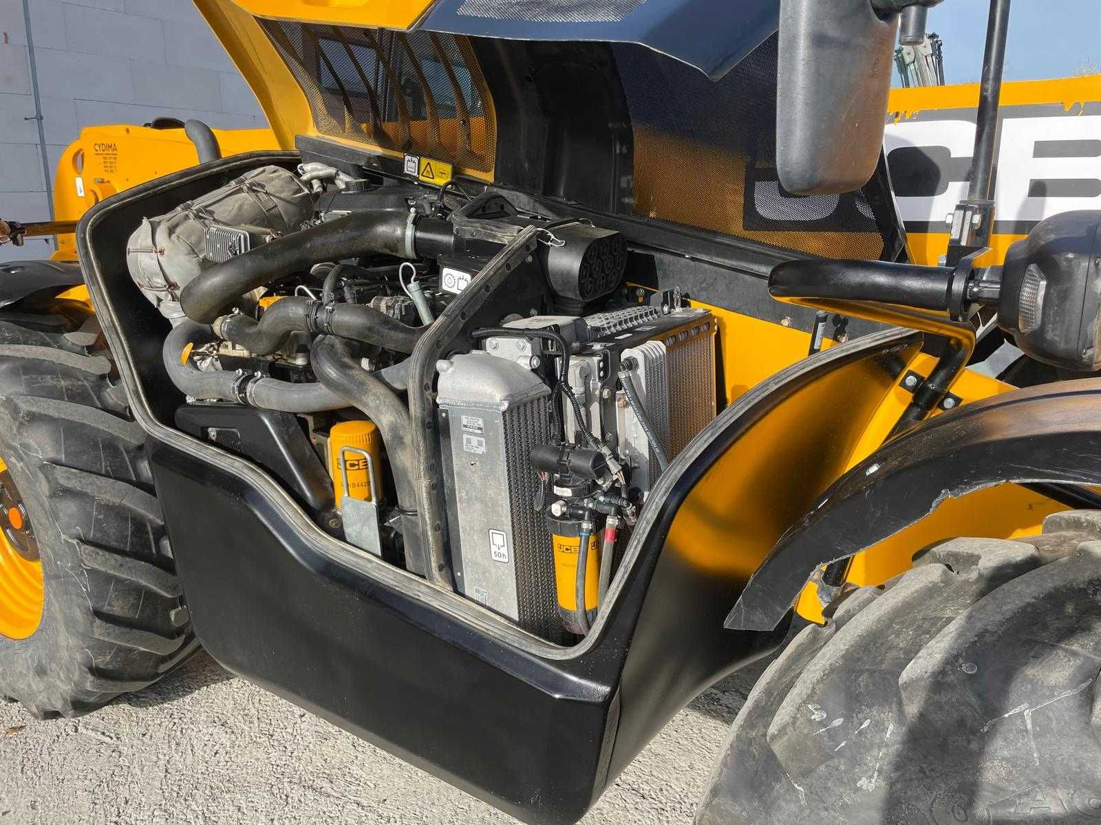 JCB 531-70 AGRI jak 536 i 541 manitou claas cat
