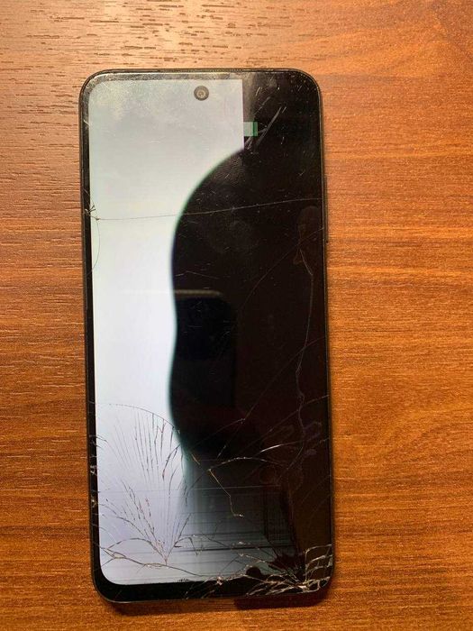 Redmi Note 10 5G 8/256GB на запчасти. Разбитый экран. Плата рабочая