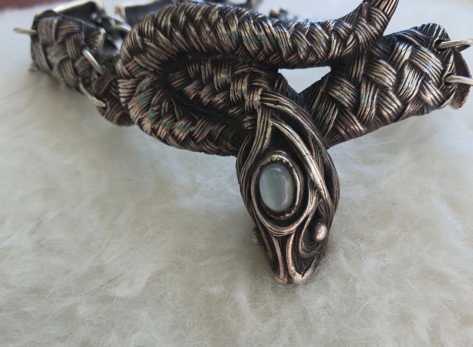 Браслет срібний "Змія" з місячним  каменем