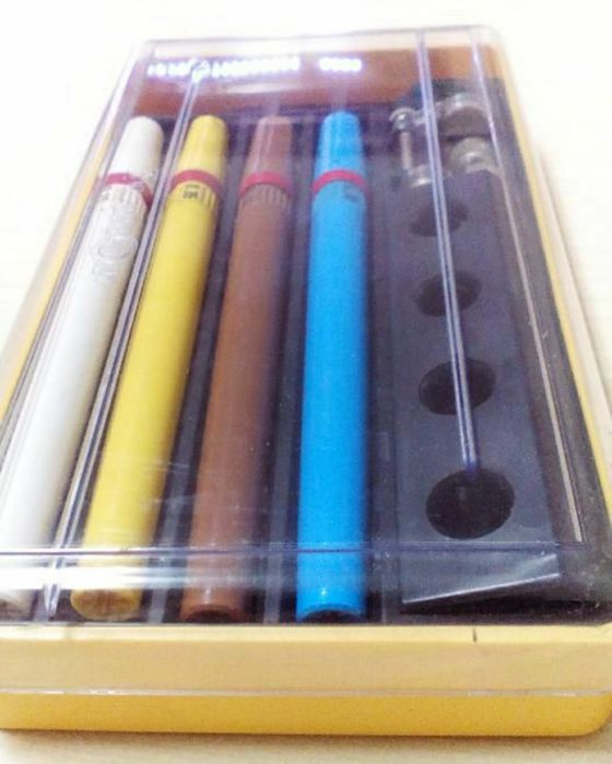 Canetas Tinta da China Rotring Primus..