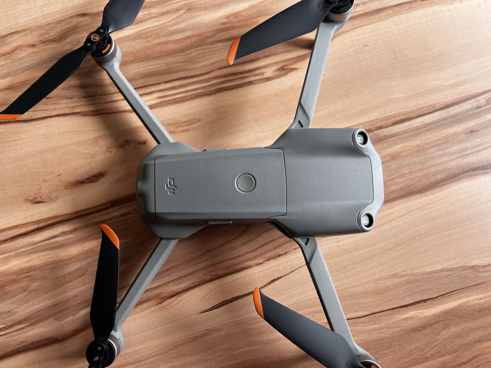 Dron DJI Air2s zestaw z dodatkową baterią