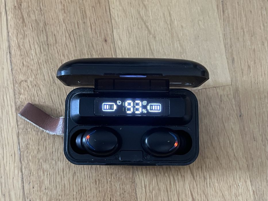 Słuchawki douszne TWS BT5.0 bezprzewodowe