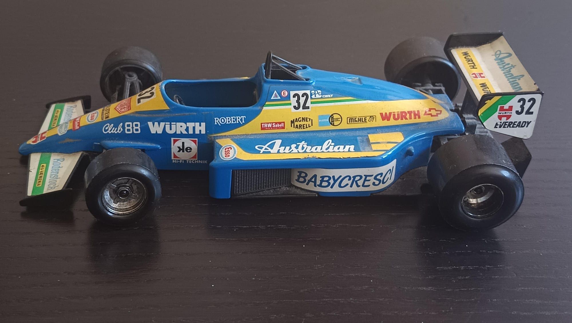 Formula 1 burago 1/24