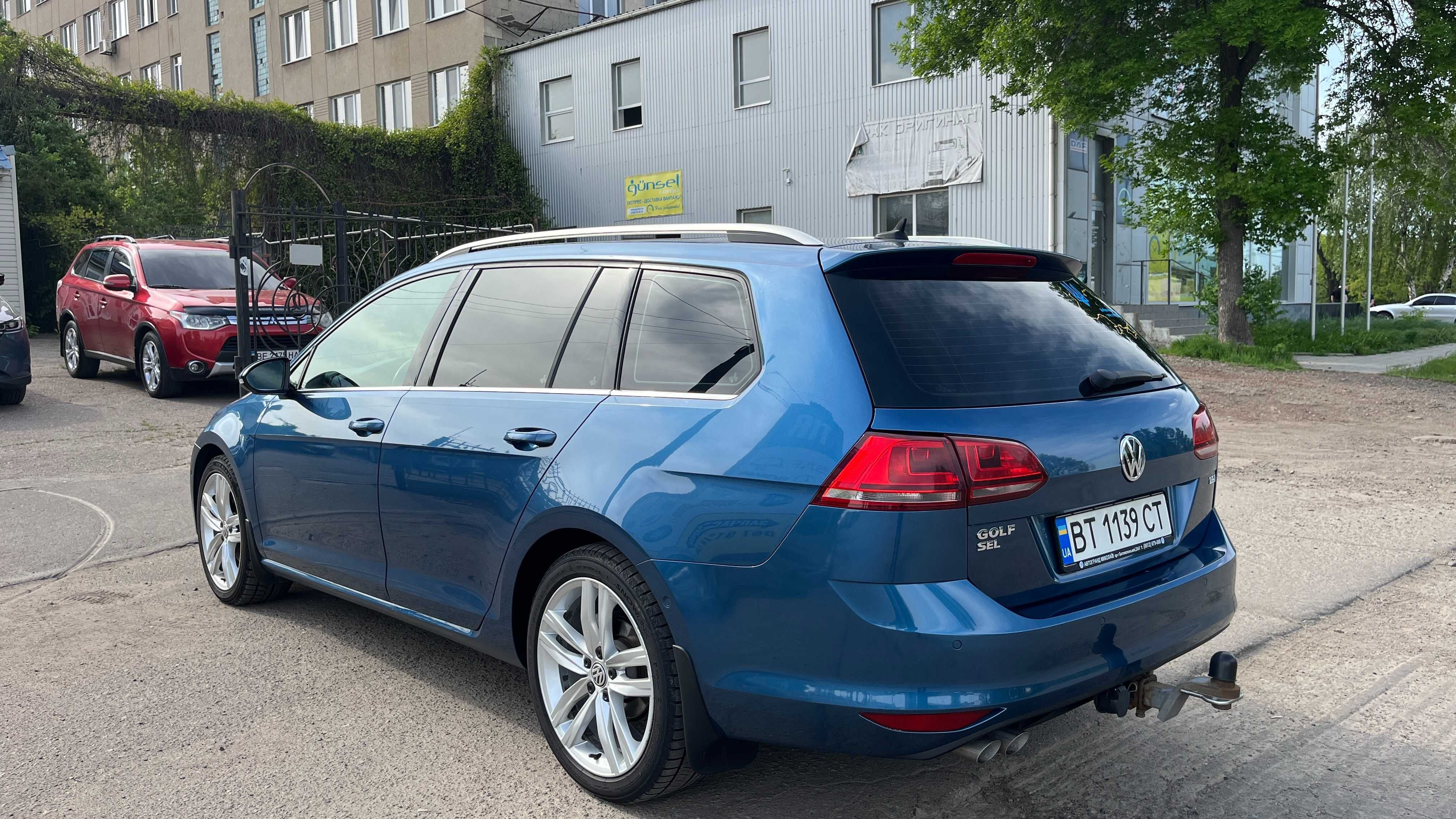 Продам автомобіль Volkswagen Golf Oficial 2.0 TDI , 2015 г. Автомат