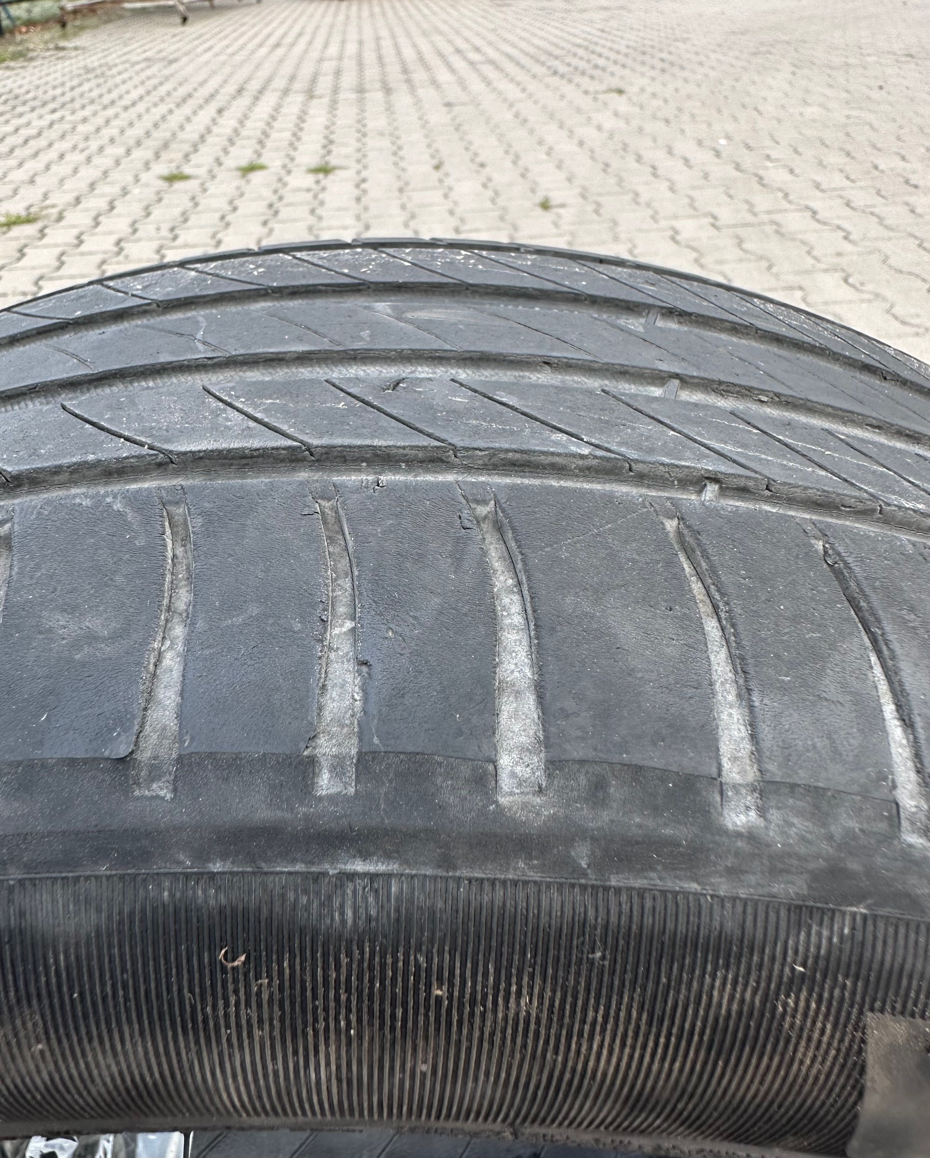 Шини б/у. 225/50 R18