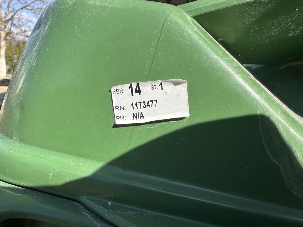 Бак для сміття 1100л новий