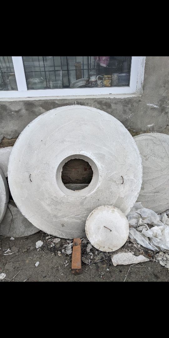 Продаємо бетонні круги для колодязів та септиків