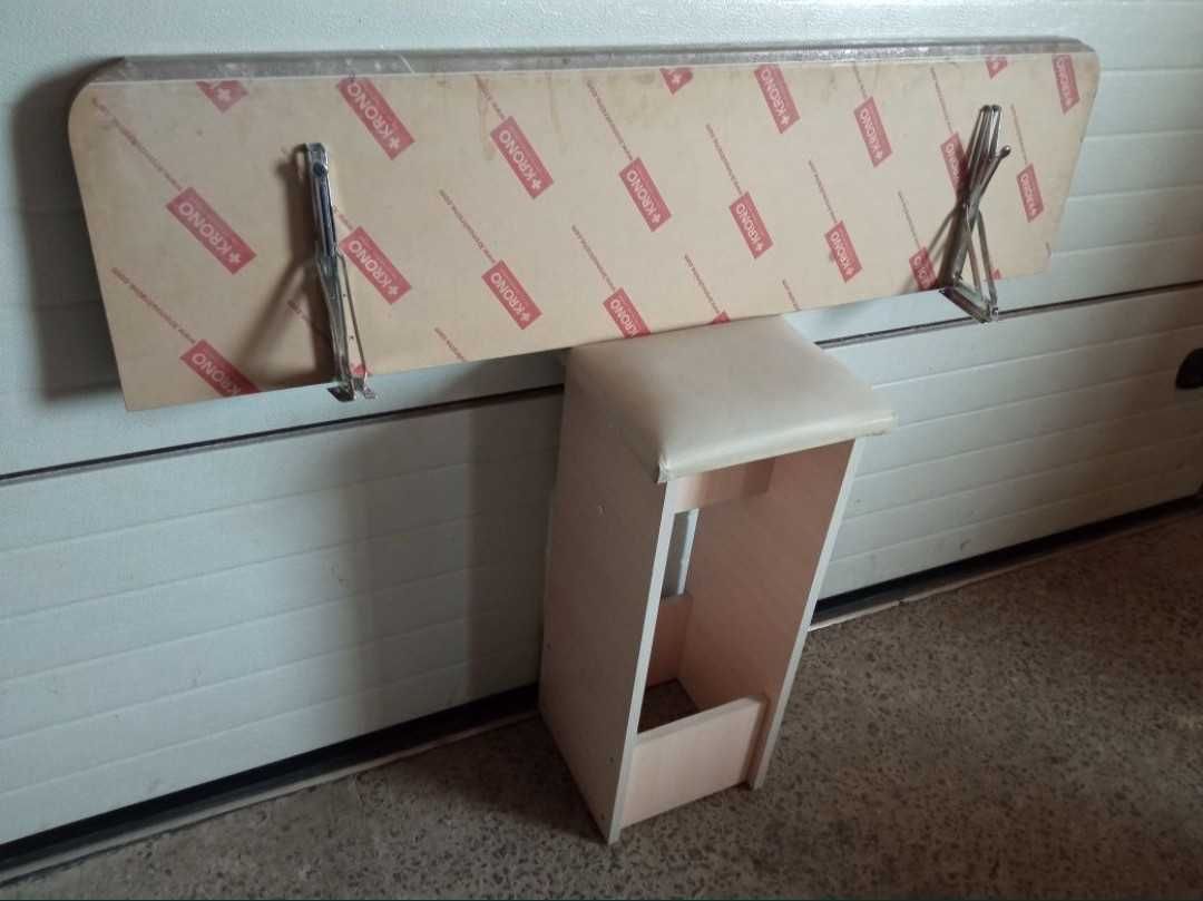 Стіл стільці барні для офісу кухні столешня