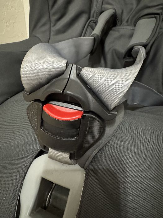 Britax Romer Модель FIRST CLASS PLUS дитяче автокрісло