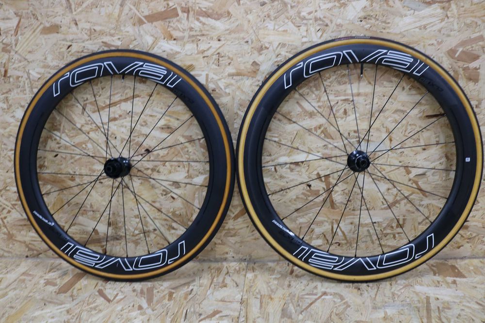 Bicicleta Rodas disco Roval CLX 50 super leves 1220grs