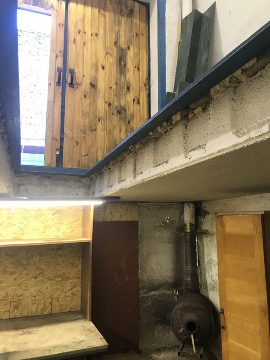 Продам приватизований гараж на Шухевича