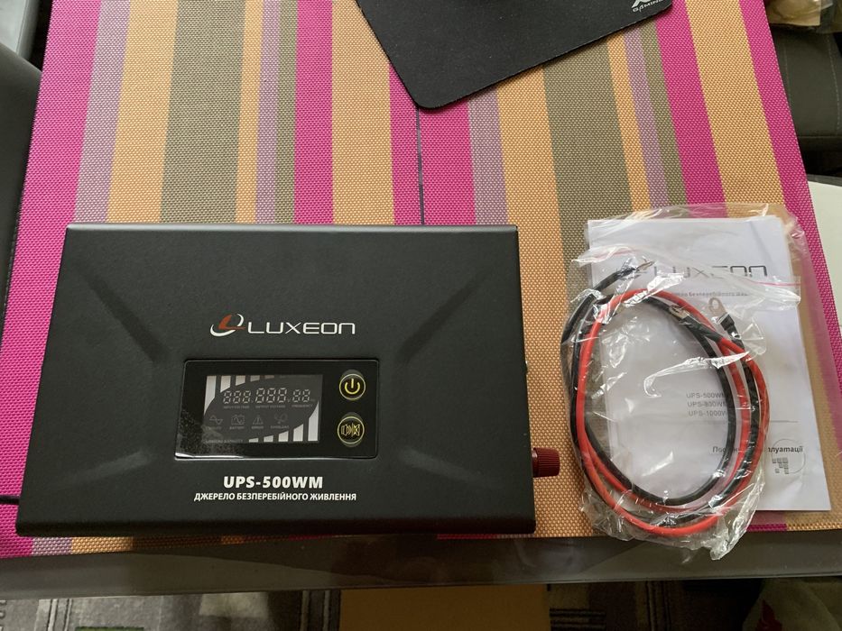 Преобразователь (инвертор+UPS+ибп+стабилиз.+зарядка) 12В в 220В LUXEON