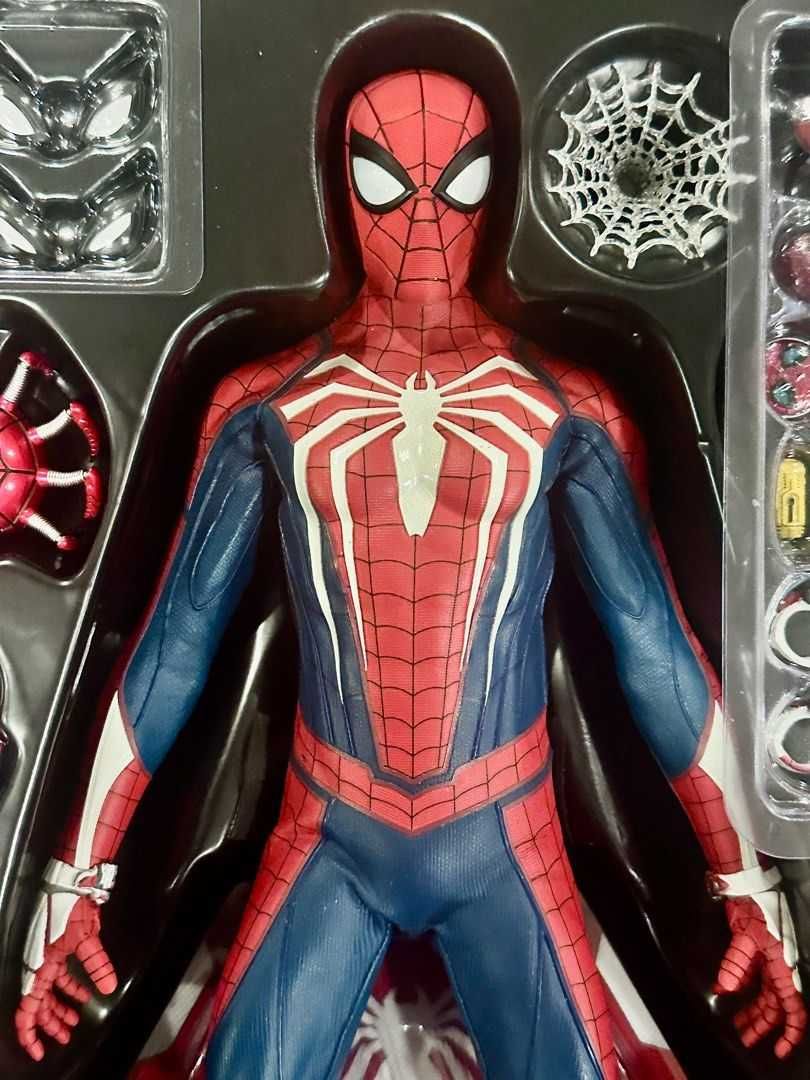 Figura Hot Toys spider man Advanced Suit
