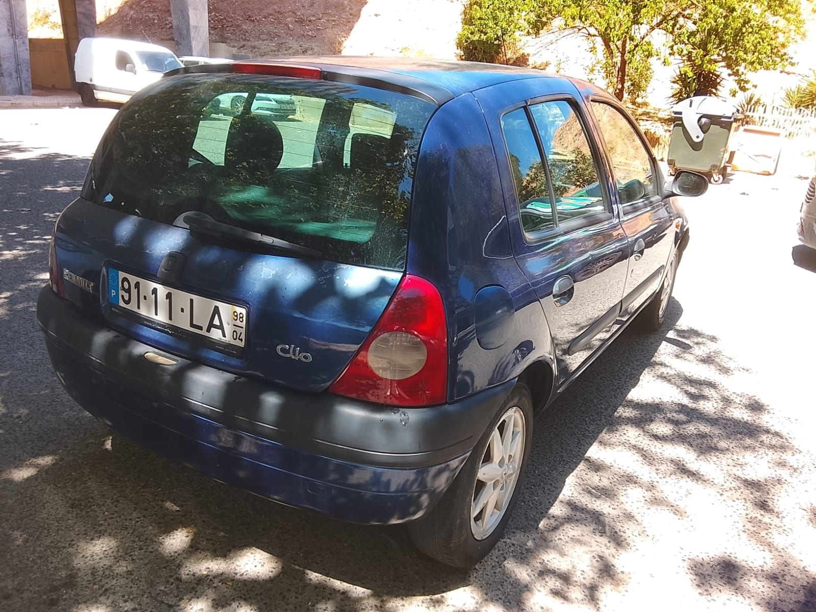 Carro Renault clio