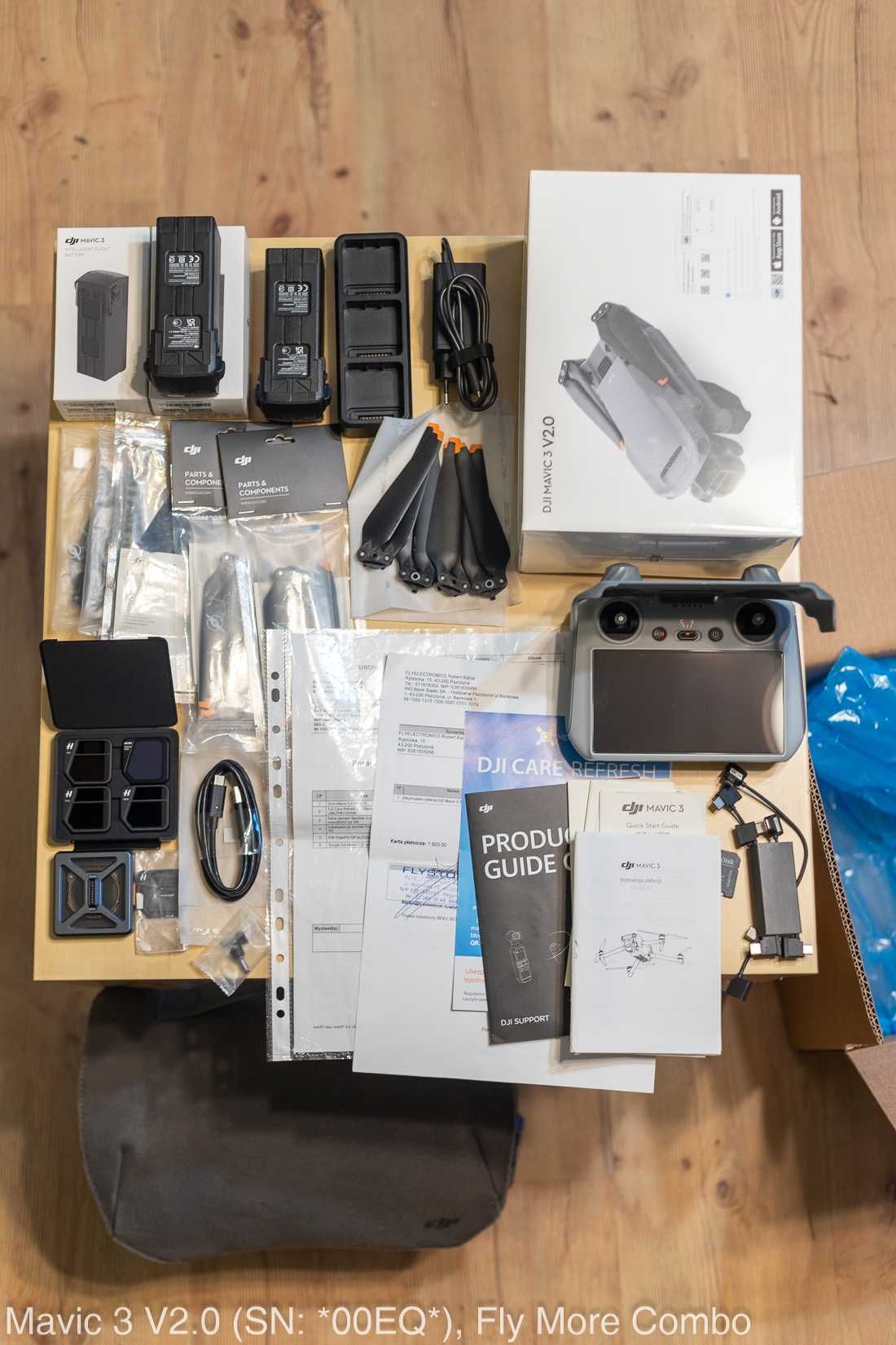 Nowy Mavic 3 V2.0 + DJI RC (z ekranem) + Fly More Combo + Dodatki