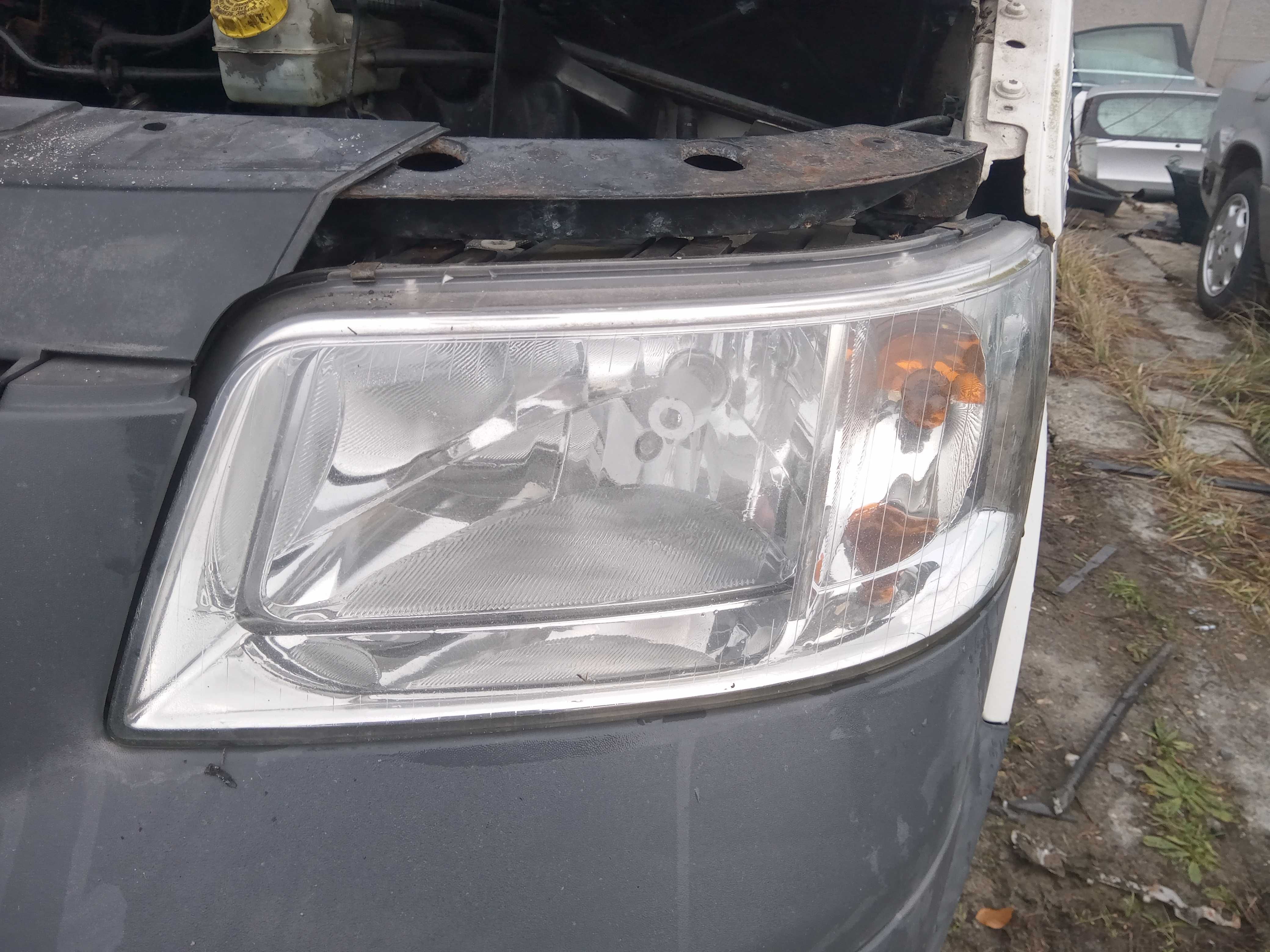 Lampa Przód Przednia Lewa Prawa VW T5 Europa