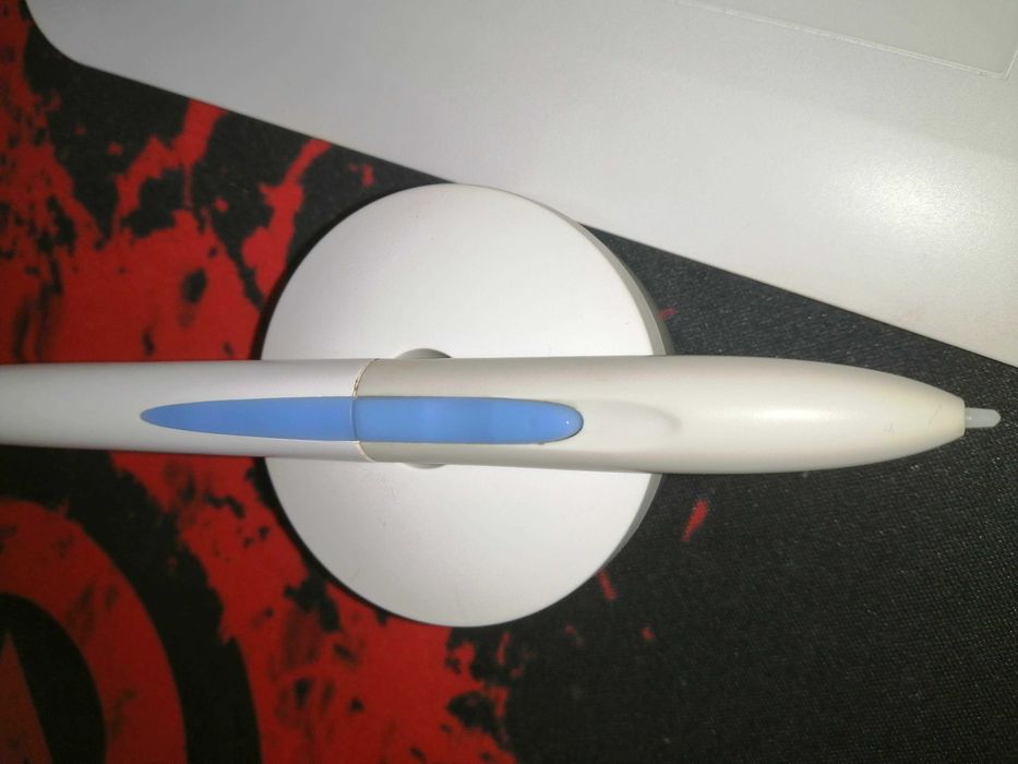 Графічний планшет wacom bamboo fun white CTE-450