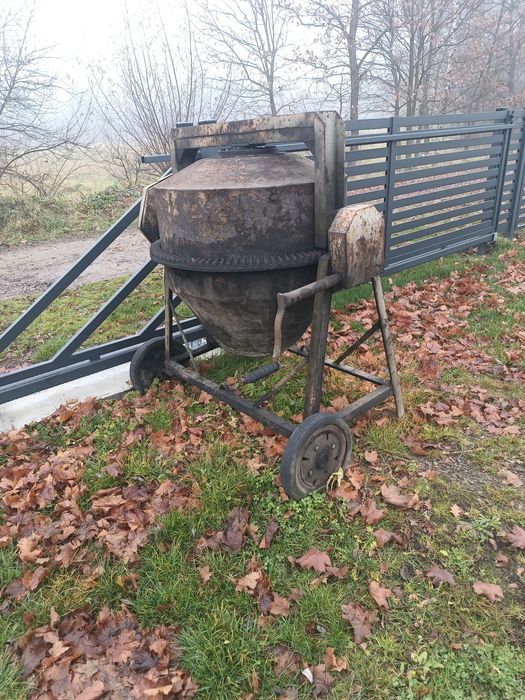 Sprzedam Betoniarka 250