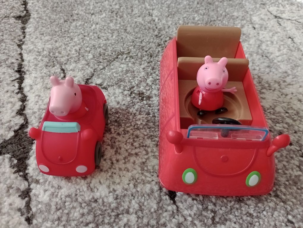 Samochód Peppy Zestaw z figurka Swinka Peppa Auto Peppy 06059