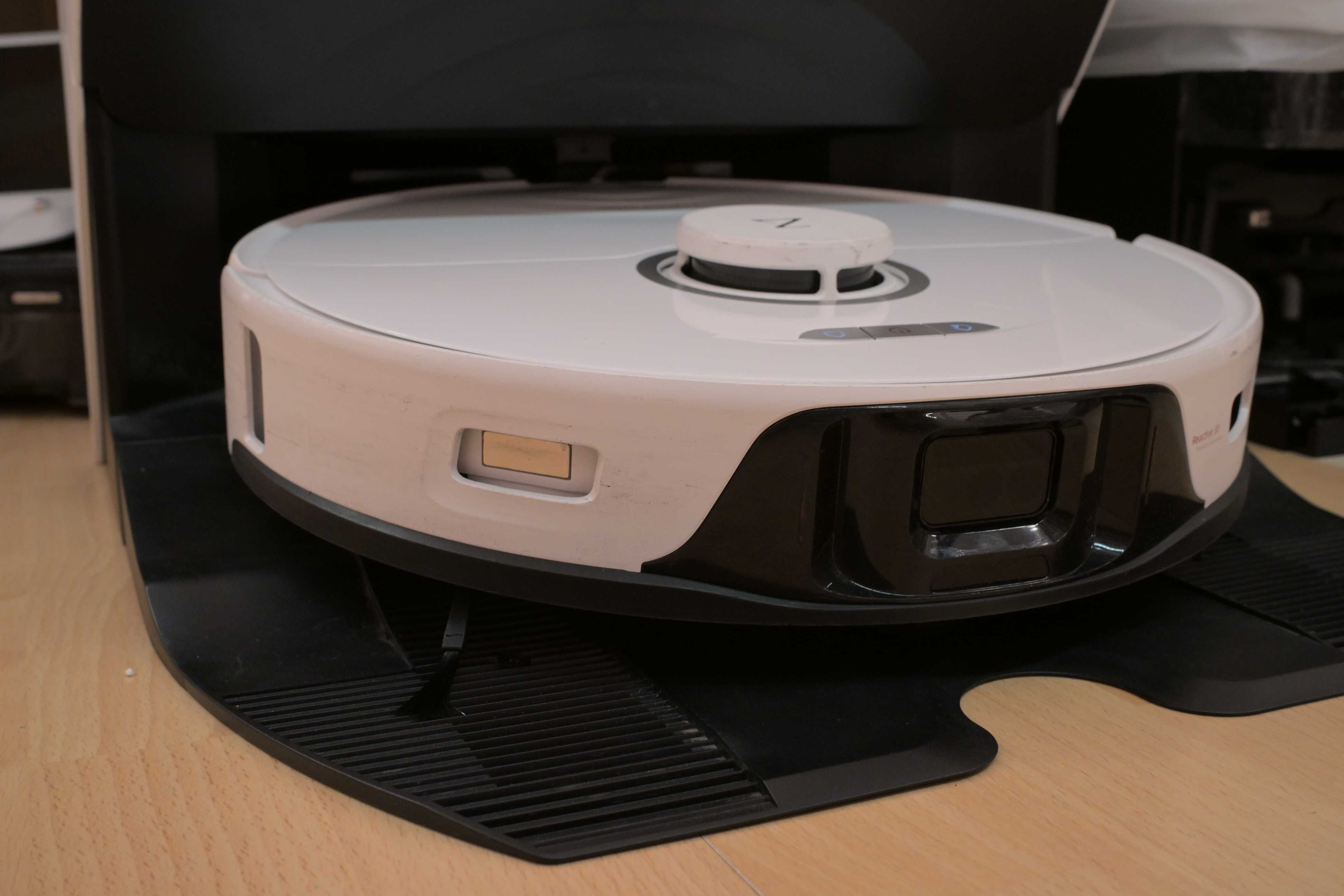 Roborock S8 Pro Ultra ze stacją biały, używany, jak nowy