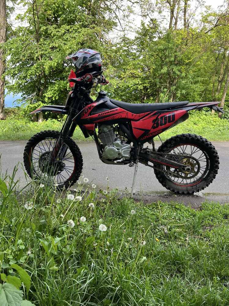 Продам свій Kovi Advance 300
