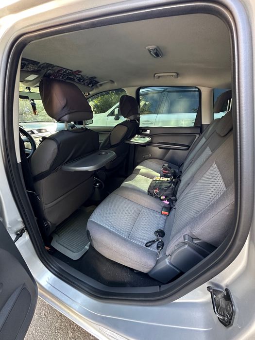 Продам Ford C-MAX 1.8 газ/бен в хорошем состоянии