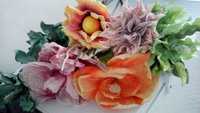 Flores decorativas, texturadas e em tecido