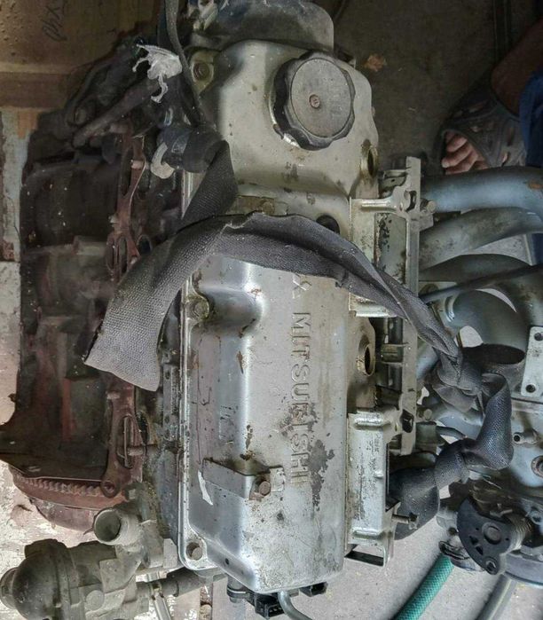 Распредвал. Запчасти к двигателям Mitsubishi Colt  Lancer Galant т/д