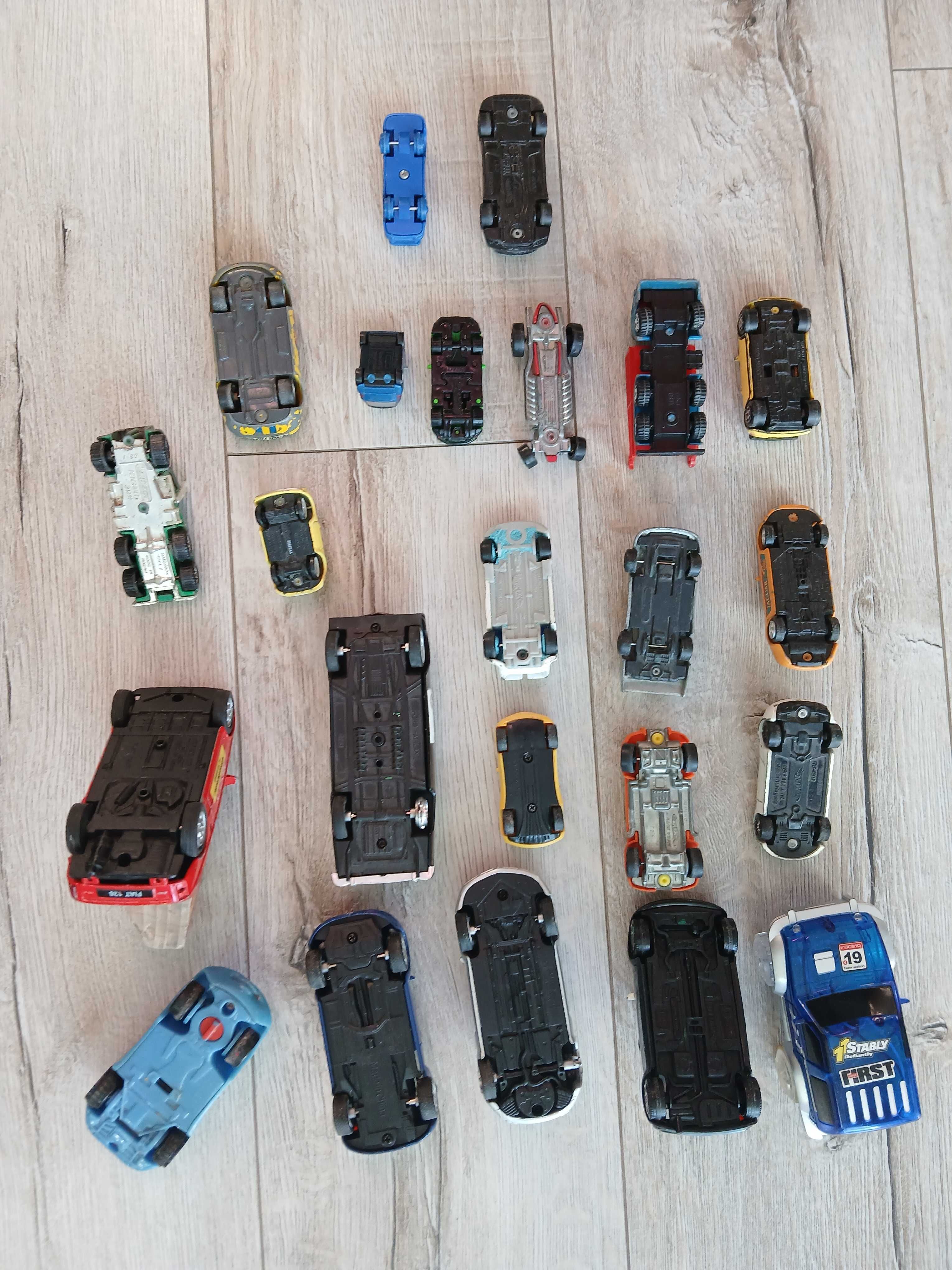 Stare resoraki autka - Hot Wheels, Mini Cooper, Fiat 126p i inne