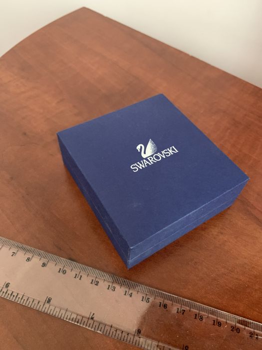 Коробка от сережек Swarowski