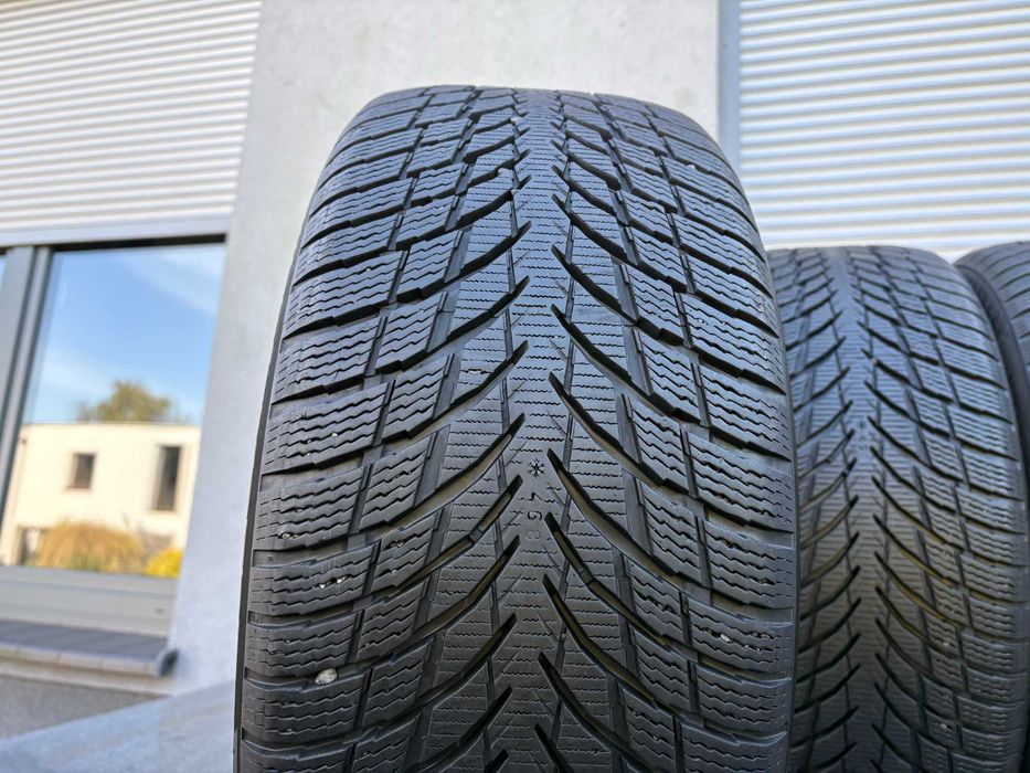 4szt zimowe 235/45R18 Nokian 7,6mm 2020r świetny stan! Z847 gwar