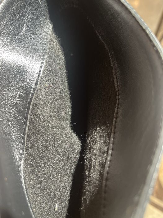 Шкіряні чоботи на каблуку