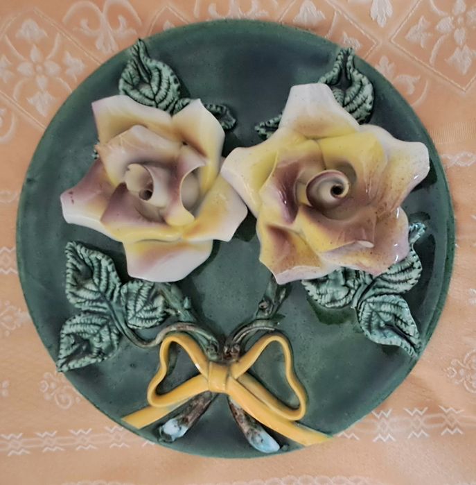 Prato em cerâmica decorativo de pendurar Antigo,  Lica numerado