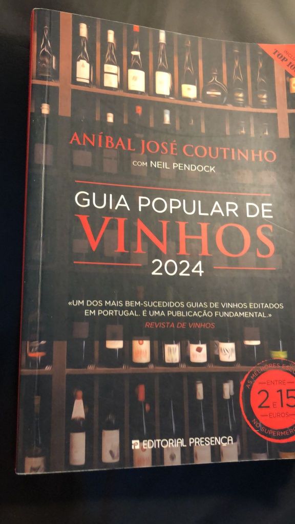 Varios livros vinhos