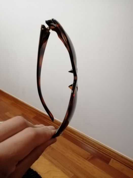 Óculos sol castanhos tartaruga