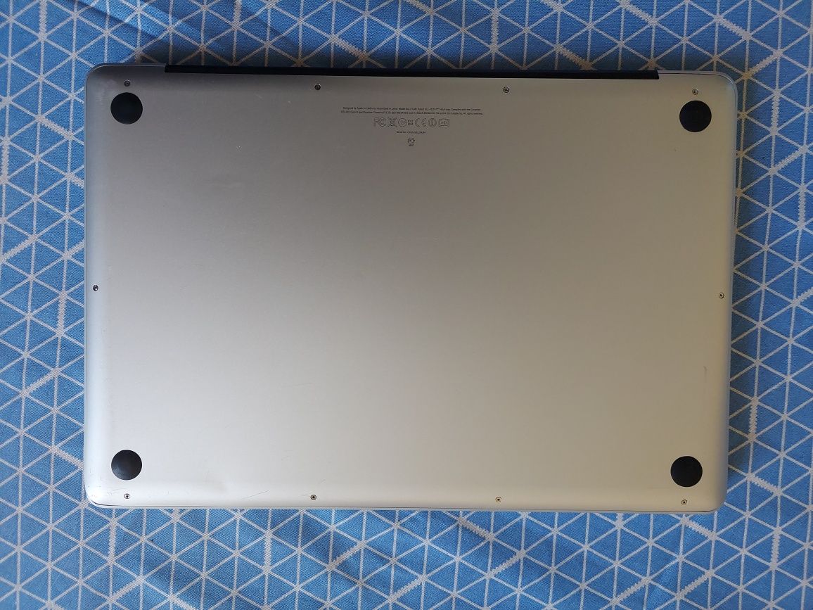Apple Macbook Pro 15" SSD i7 Quad Core Обмін