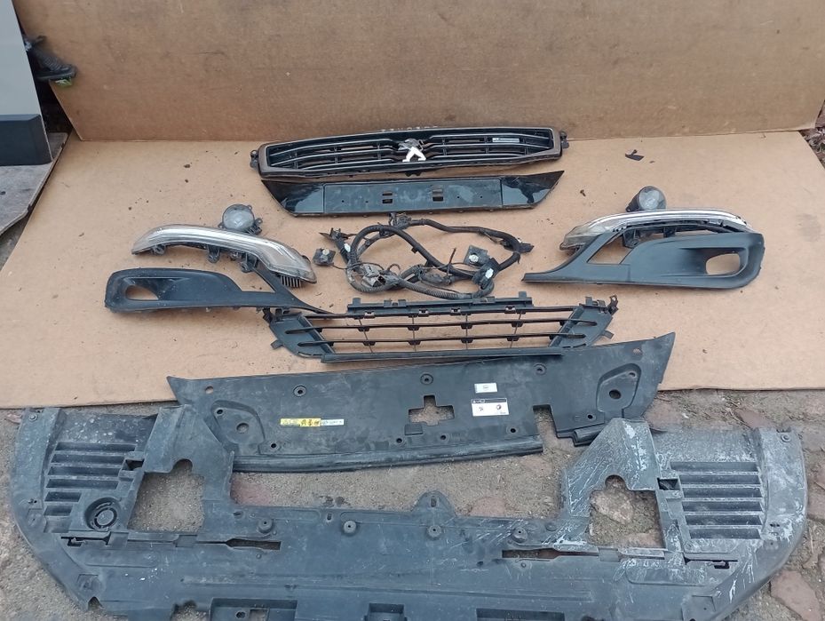 Peugeot 508 lift zderzak przód