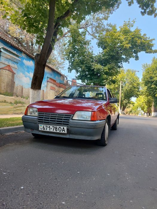 Продам Opel Kadett