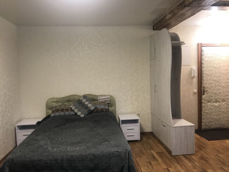 Квартира посуиочно, проспект, центр, документы