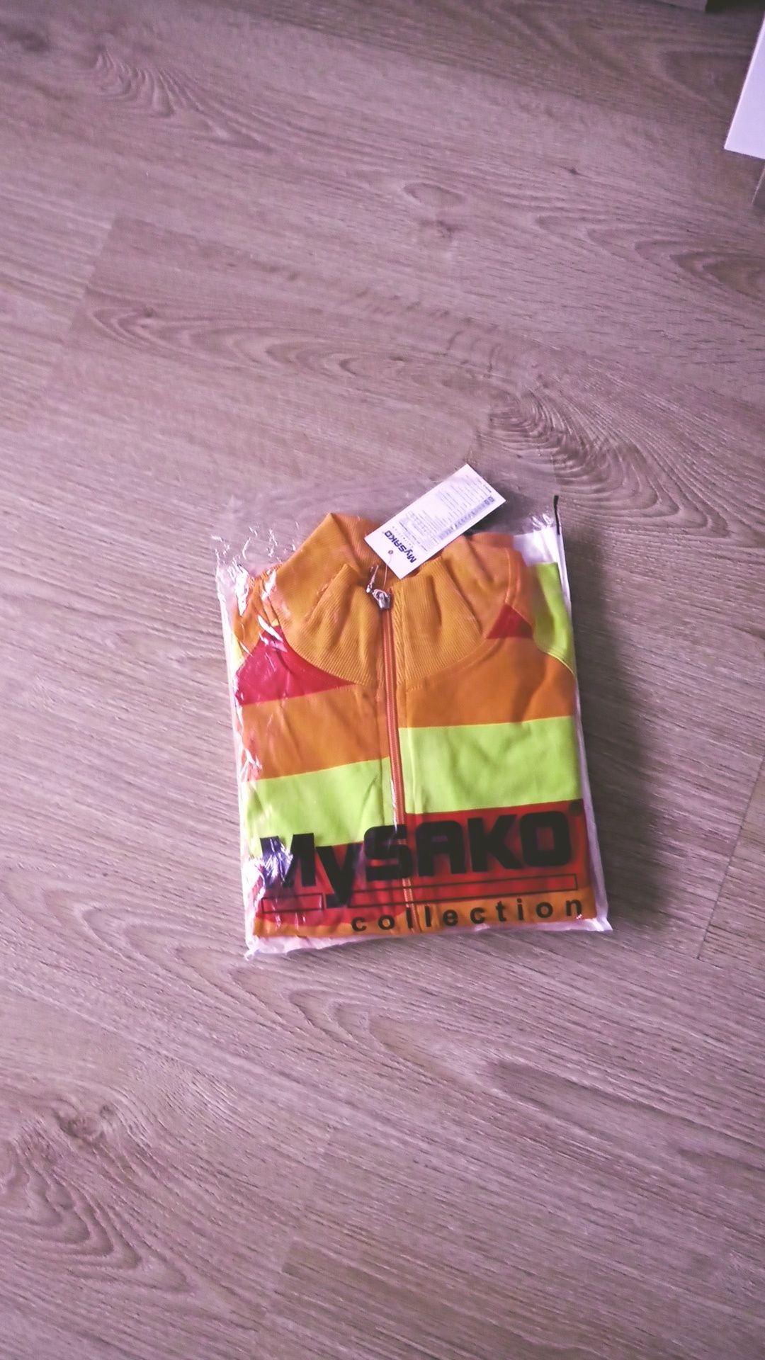 Bluza neonowa nowa
