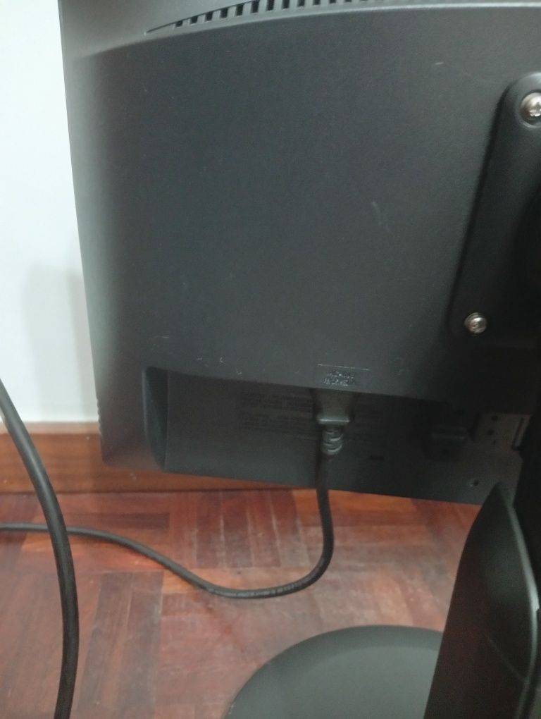 Monitor Ecrã 19" LG