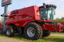 Case IH Axial Flow 8250