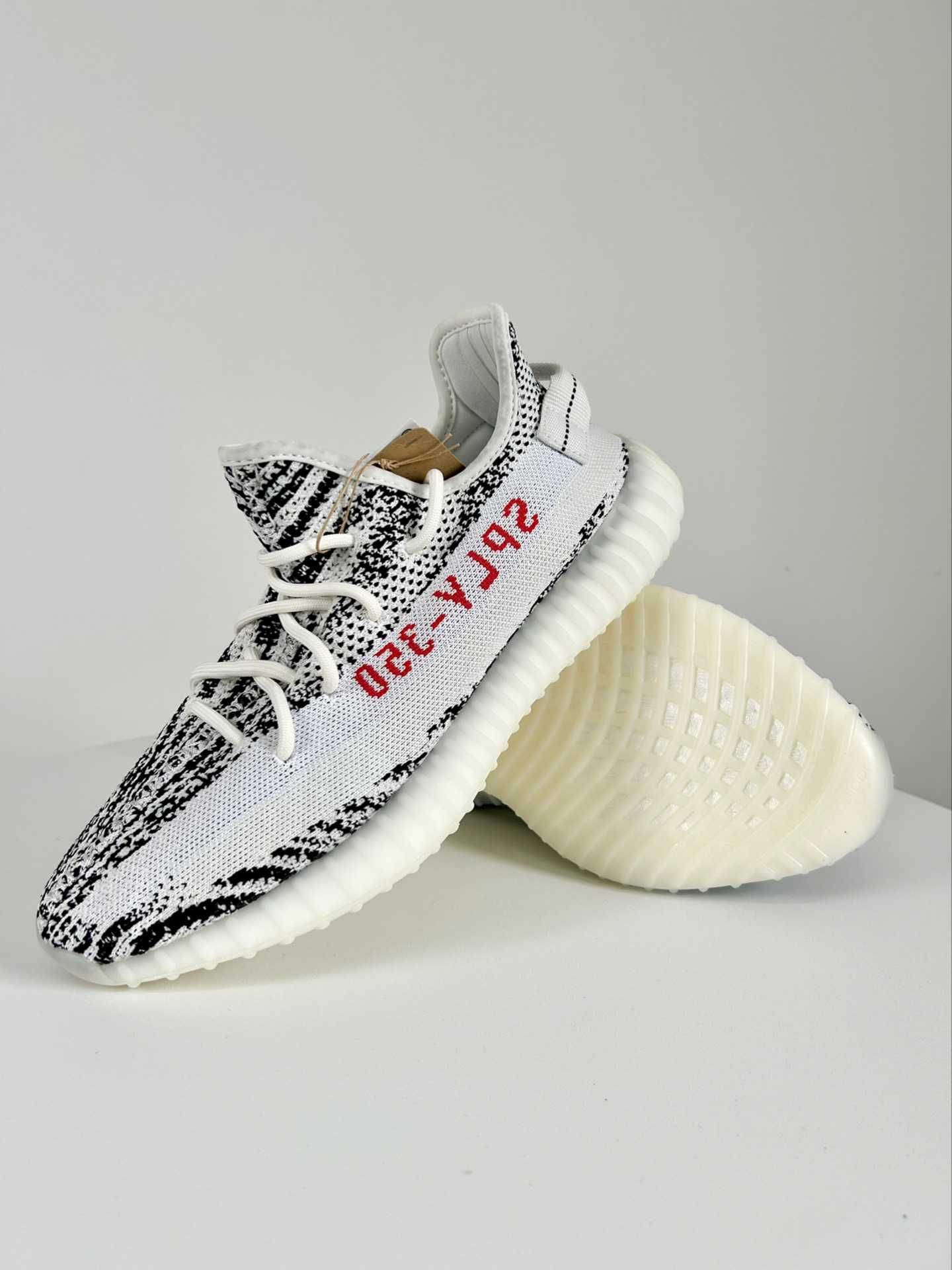 Buty męskie adidasYeezy Boost 350V2 Zebra nowy z metką R.39