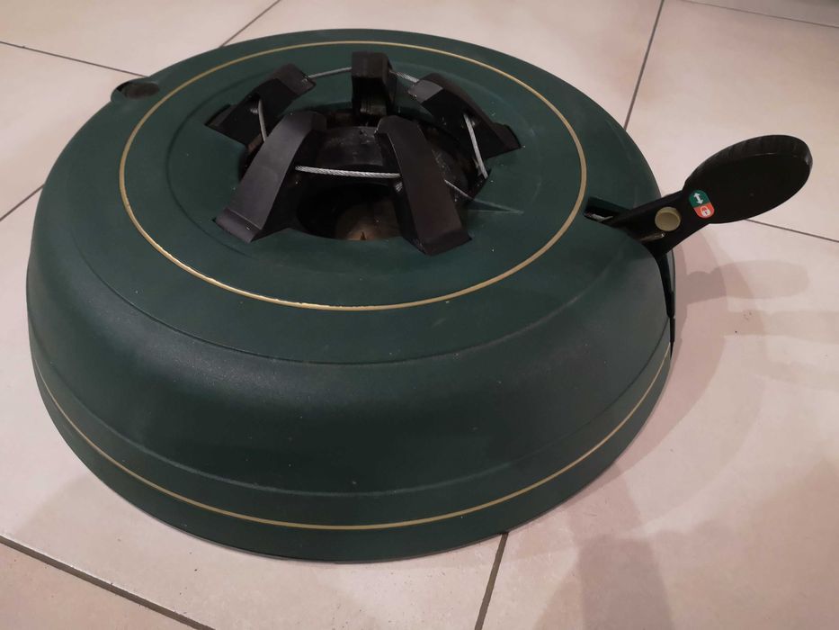 Stojak pod choinkę XXL oryginalny Krinner bardzo stabilny.
