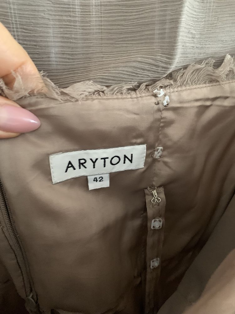 Sukienka Aryton na imprezę wesele